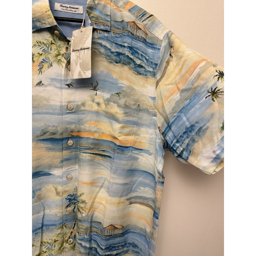 NWT Tommy Bahamas Veracruz Cay Isle Vista Short Sleeve Button Down Shirt Size M - Picture 6 of 7